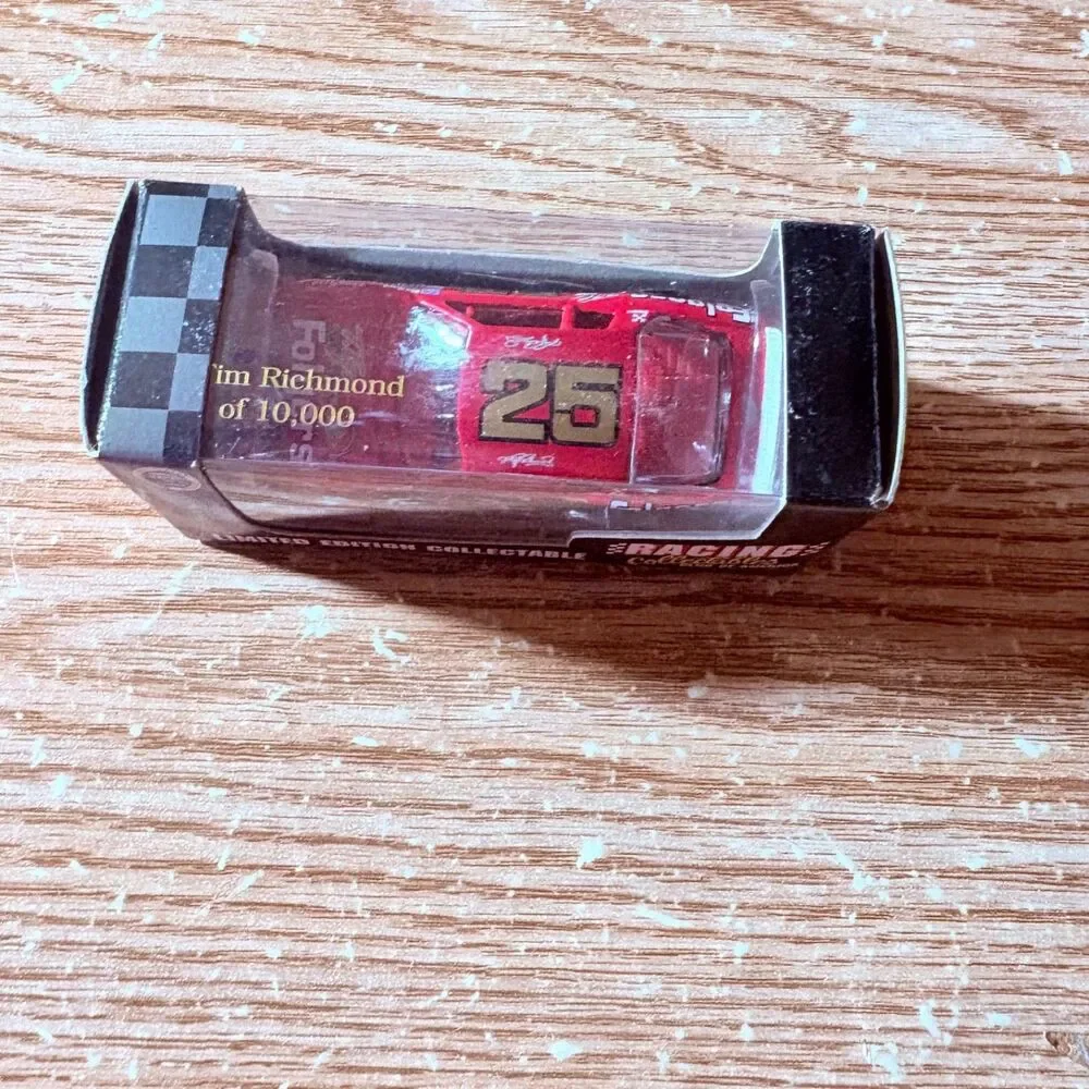 Tim Richmond, #25, Folgers, 1/64 Rcca-Action 1987 Monte Carlo Aerocoupe